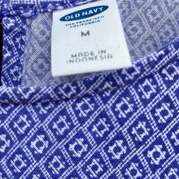Old Navy Diamond Pattern Sleeveless Blouse Medium - Picture 4 of 6